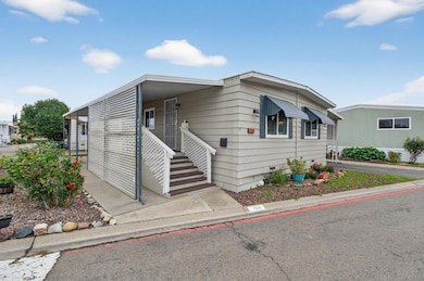 7515 Maple Leaf Ln unit 140, Sacramento, CA 95828 - photo 2