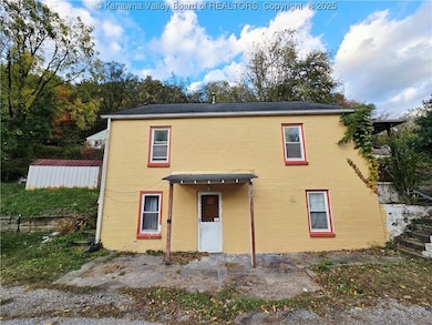 27 Short St, Malden, WV 25306 - photo 2