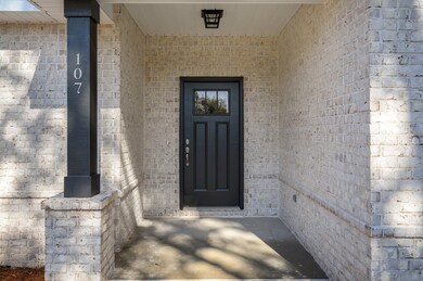 5-web-or-mls-107 Winchester Way-01