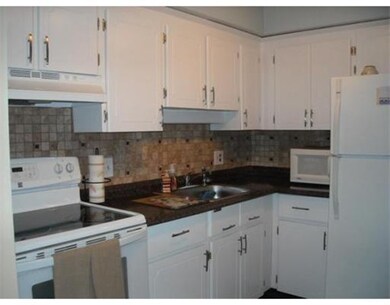 915 Edgell Rd unit 87, Framingham, MA 01701 - photo 4
