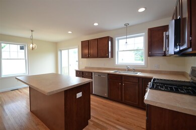 94 Millers Farm Dr unit 94, Rochester, NH 03868 - photo 5