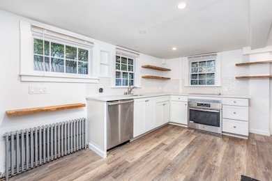 1 Mugford St unit 3, Marblehead, MA 01945 - photo 3