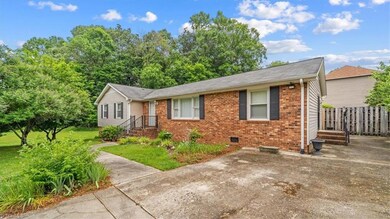 2113 Whites Mill Rd, High Point, NC 27265 - photo 2