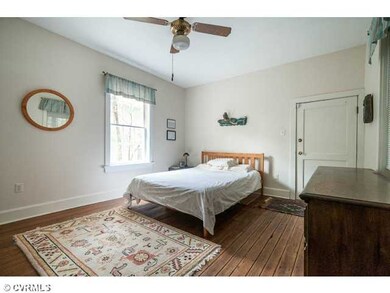 Master Bedroom - 1st floor master