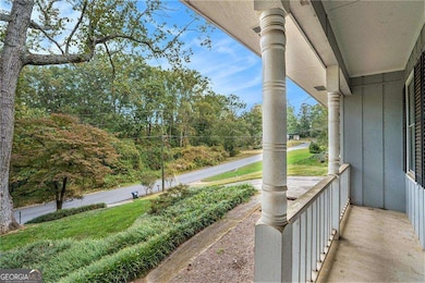 4304 Lindsey Way NE, Roswell, GA 30075 - photo 4