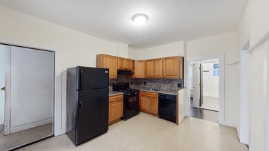 48 Whiting St unit 1, Lynn, MA 01902 - photo 3