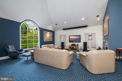 8300 Twin Forks Ln, Chevy Chase, MD 20815 - photo 5