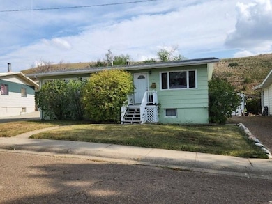 834 6th St N, Glasgow, MT 59230 - photo 3