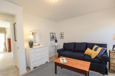 71 Crescent St unit 208-97-17B, Plymouth, NH 03264 - photo 4