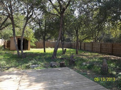 910 Dartmouth St, San Marcos, TX 78666 - photo 7
