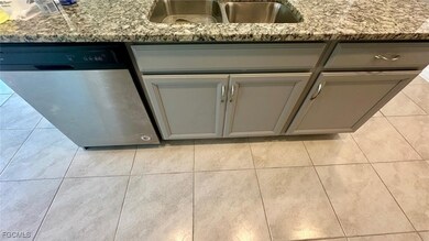 3034 Royal Gardens Ave, Fort Myers, FL 33916 - photo 5