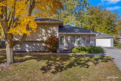 1321 Galena Ct, Naperville, IL 60564 - photo 2