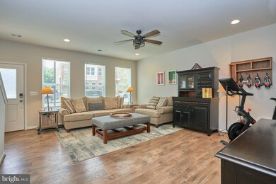 9160 Snowden Ashford Rd, Lorton, VA 22079 - photo 4