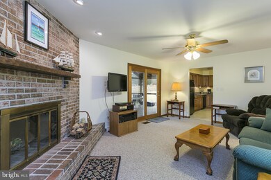 17208 Hunter Green Rd, Upperco, MD 21155 - photo 7