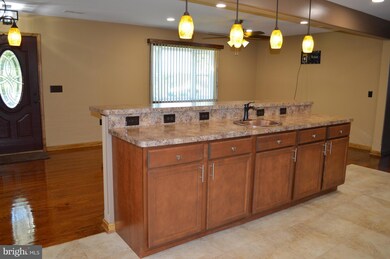 1105 Meander Dr unit UPPER LEVEL, Culpeper, VA 22701 - photo 3