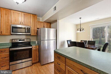 11366 Laurelwalk Dr, Laurel, MD 20708 - photo 7