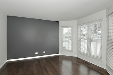 1080 Ridgefield Cir, Carol Stream, IL 60188 - photo 4