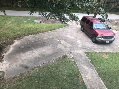 6706 Finch St unit 1-2, Houston, TX 77028 - photo 3