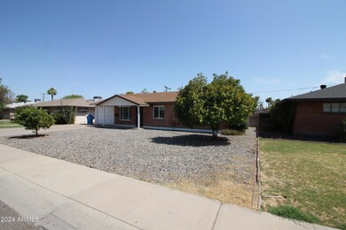 2229 W Avalon Dr, Phoenix, AZ 85015 - photo 2