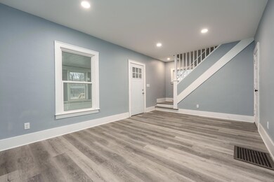 Main_St_E_2202_Kalamazoo_49048-7