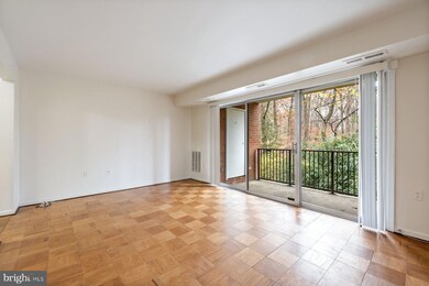 876 College Pkwy unit 102, Rockville, MD 20850 - photo 5