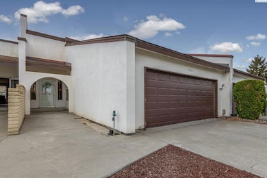 1923 Meadows Dr N, Richland, WA 99352 - photo 2