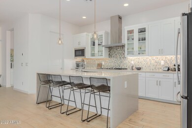 9318 S 9th St - Kitchen-2