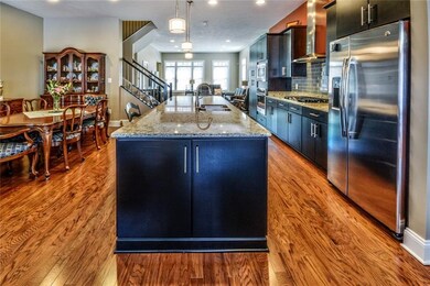 Perfect floor plan for entertaining!