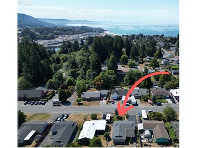 420 Fir St, Brookings, OR 97415 - photo 6