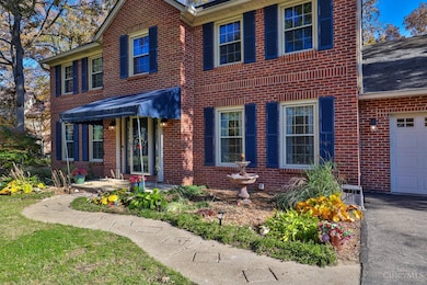 6364 Hickorybark Dr, Loveland, OH 45140 - photo 3