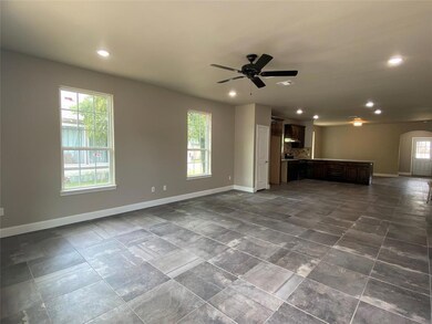 606 Atlantic St, Cleburne, TX 76031 - photo 5