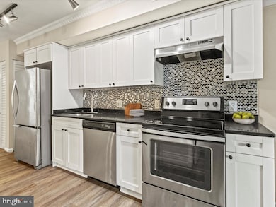 1260 16th St NE, Washington, DC 20002 - photo 4