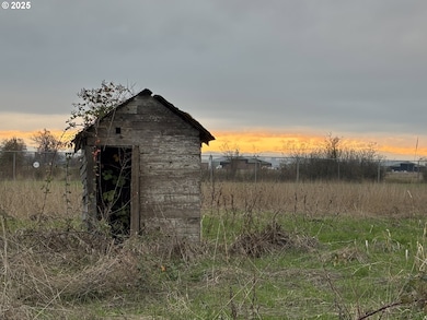 991704 N Hwy 99, Junctioncity, OR 97448 - photo 2