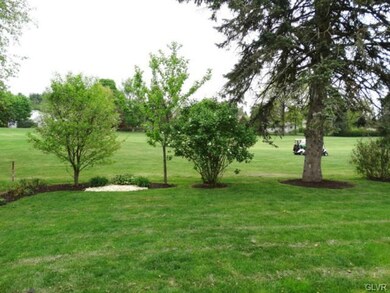 6064 Shepherd Hills Ave, Allentown, PA 18106 - photo 7