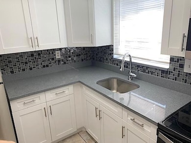 2667 Emory Dr W unit H, West Palm Beach, FL 33415 - photo 3