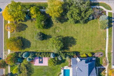 2647 Sutton Cir, Naperville, IL 60564 - photo 2