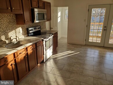 723 Glenwood Ave, Baltimore, MD 21212 - photo 5