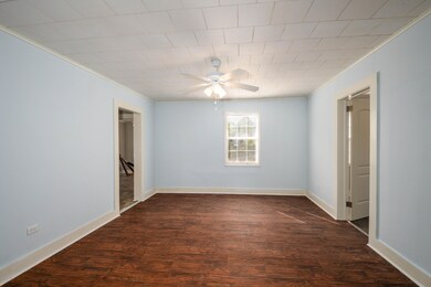 552 E Saint Peter St, New Iberia, LA 70560 - photo 3