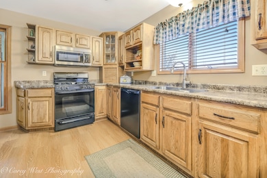 11N315 Mcgough Rd, Hampshire, IL 60140 - photo 5