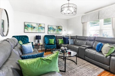 04-Living Area