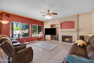 1012 E Linda Ln-10
