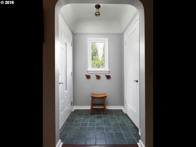 28 N Farragut St, Portland, OR 97217 - photo 5
