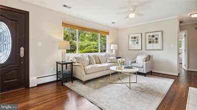 4201 Lamarre Dr, Fairfax, VA 22030 - photo 5