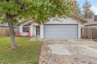 1903 Henshaw Ave, Tulare, CA 93274 - photo 2
