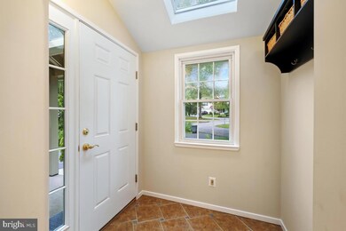 20704 Vineyard Haven Terrace, Montgomery Village, MD 20886 - photo 4