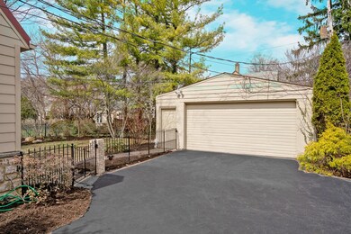 2760 Bryden Rd