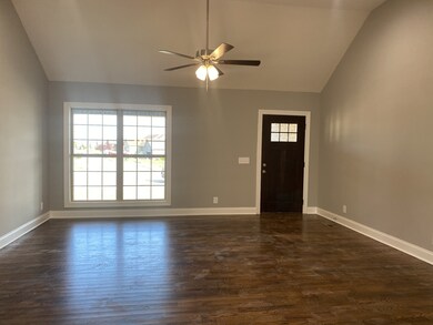 230 Jordan Ave, Shelbyville, TN 37160 - photo 3