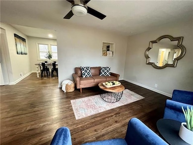 812 NW Zaun Ave, Blue Springs, MO 64015 - photo 3