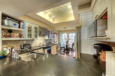 006_KitchenDining