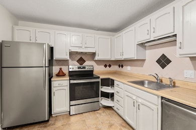 286 Fenno St unit 4, Revere, MA 02151 - photo 6